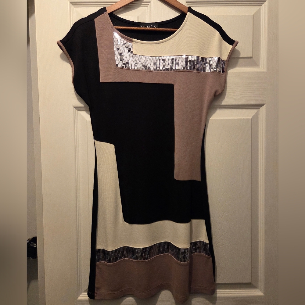 VENUS Black Dress with Geometric Design And Sequins